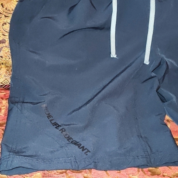 CYCLING shorts padded / compression thigh/drawstring/ pockets/ zip pocket/ 2XL - Picture 2 of 8